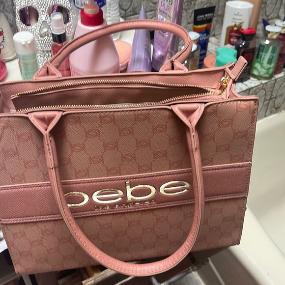 Bebe purse - Picture 1 of 5